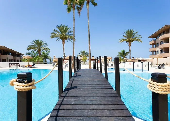 Con Piscina Y Wifi En Playa Paraiso Adeje Апартаменти *